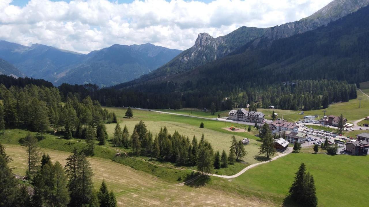 Mytime Hotels Savoy Vigo di Fassa Exteriör bild