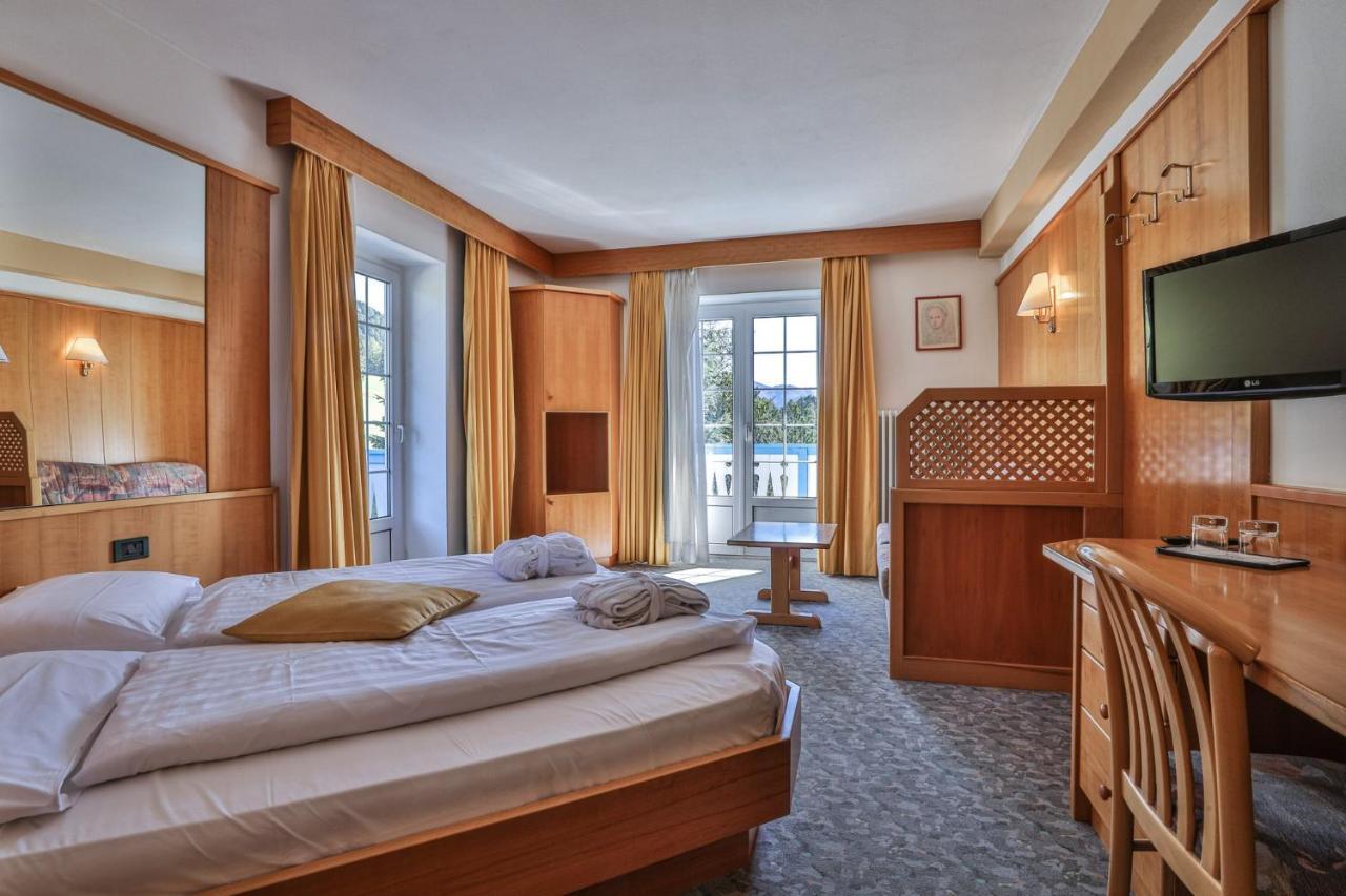 Mytime Hotels Savoy Vigo di Fassa Exteriör bild